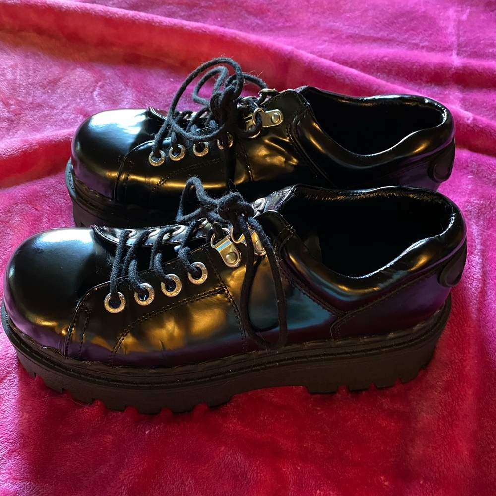 UNIF Shiny Black Platform Shoes